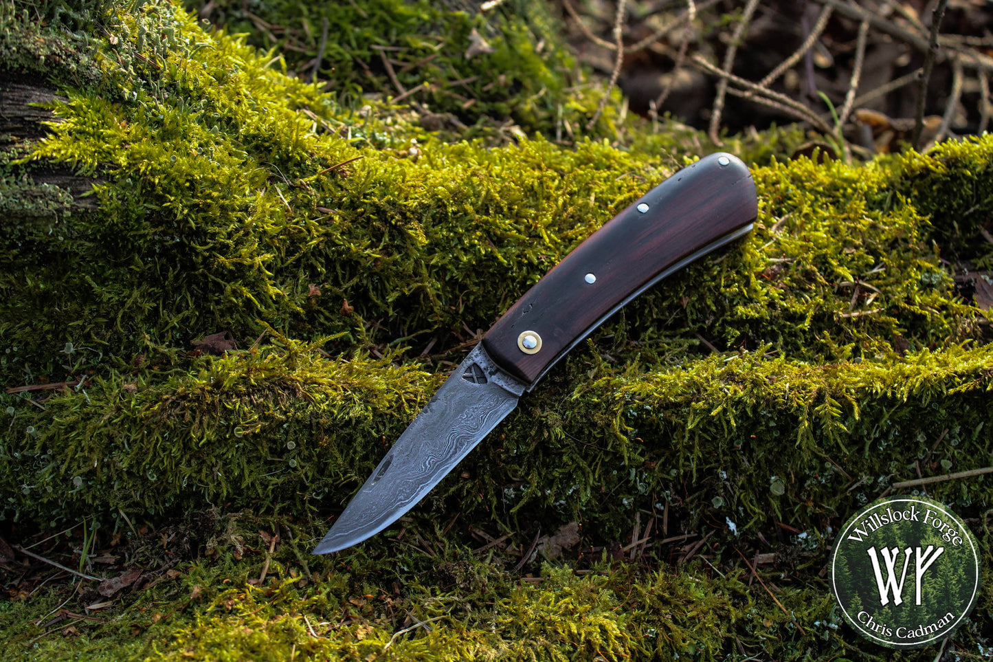 Hand-forged Slipjoint / UK Legal Folding Knife / Pattern-welded blade with Stabilized Bog Yew / UK Legal